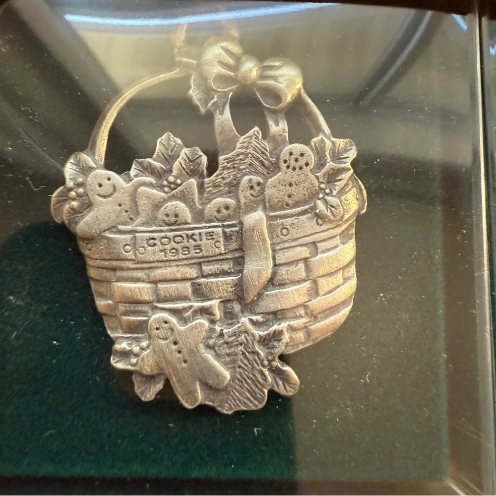 6 VTG Longaberger Ornaments Lot Pewter Baskets Angels Santas Snow Days Hometown